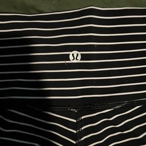 Black & white strip lululemon leggings